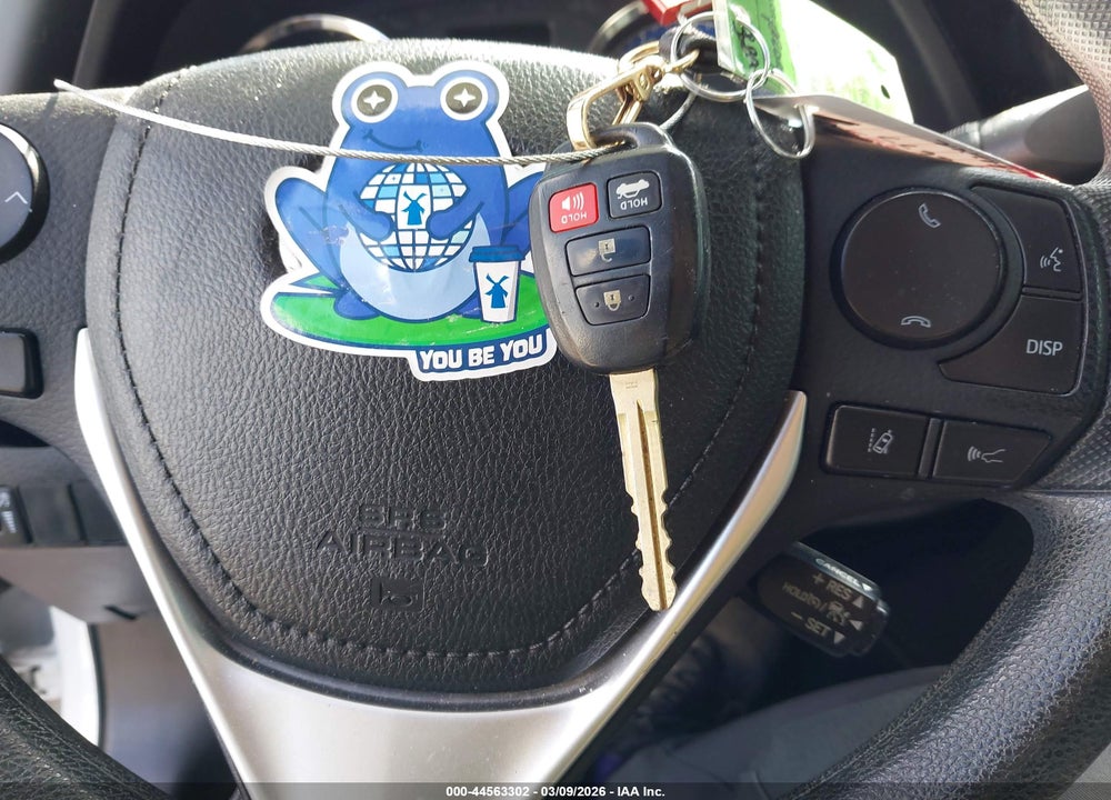 2019 TOYOTA COROLLA LE VIN: 5YFBURHE3KP891606