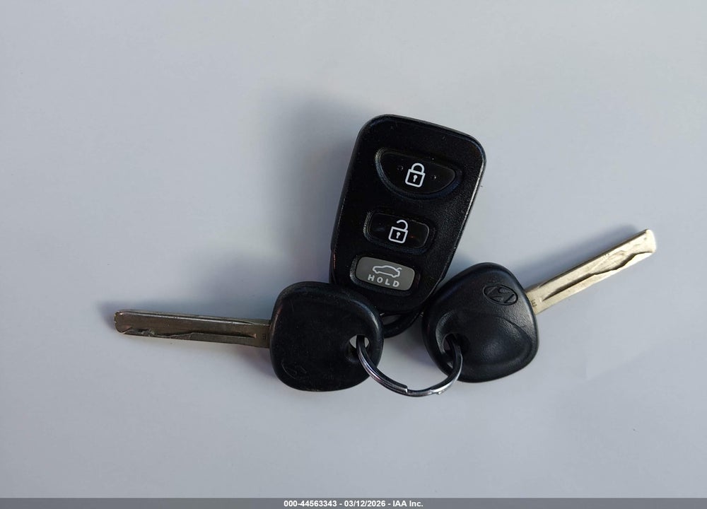 2011 HYUNDAI SONATA GLS VIN: 5NPEB4AC2BH205468