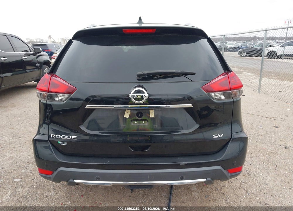 2019 NISSAN ROGUE SV VIN: 5N1AT2MT6KC828921