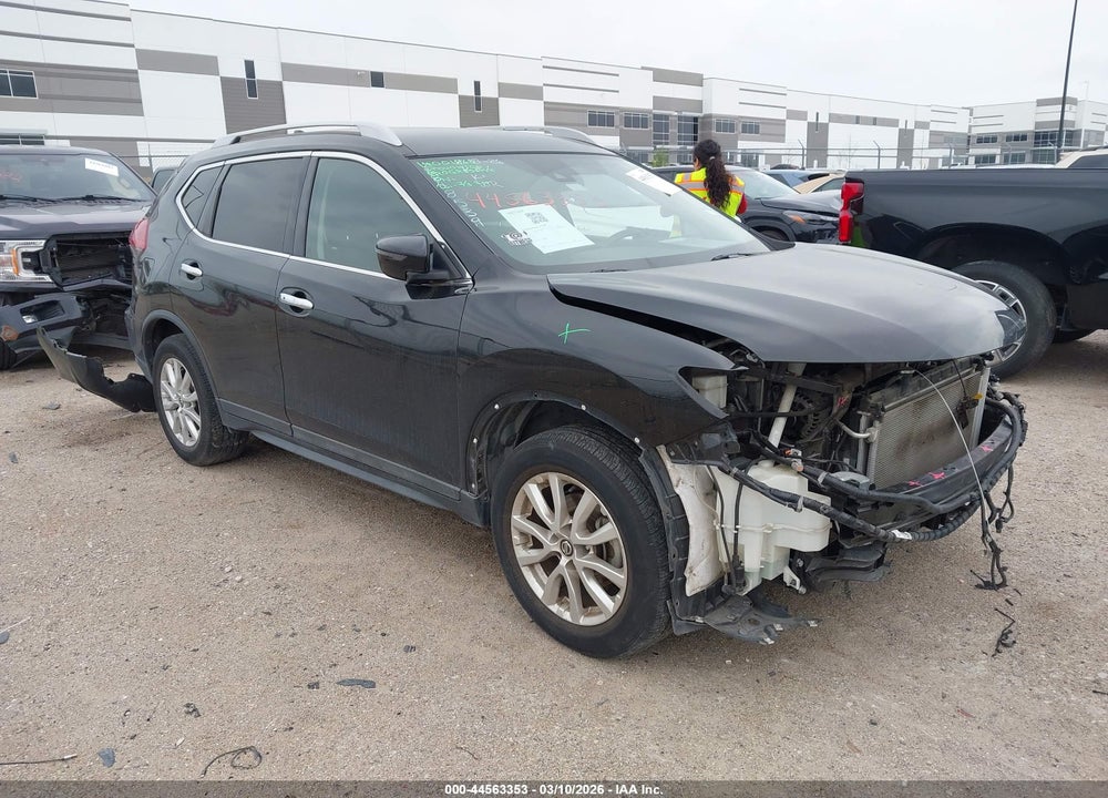 2019 NISSAN ROGUE SV VIN: 5N1AT2MT6KC828921