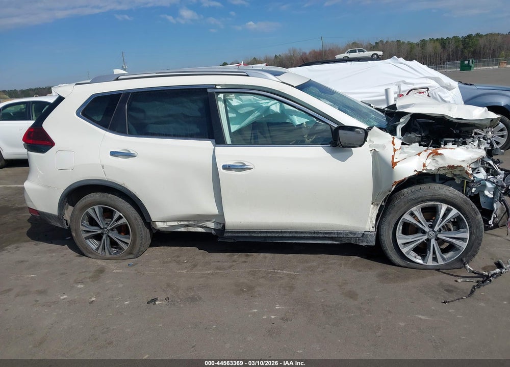 2019 NISSAN ROGUE SV VIN: JN8AT2MTXKW256565