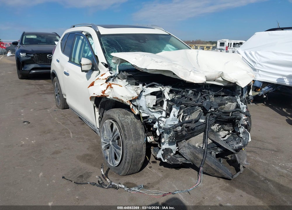 2019 NISSAN ROGUE SV VIN: JN8AT2MTXKW256565