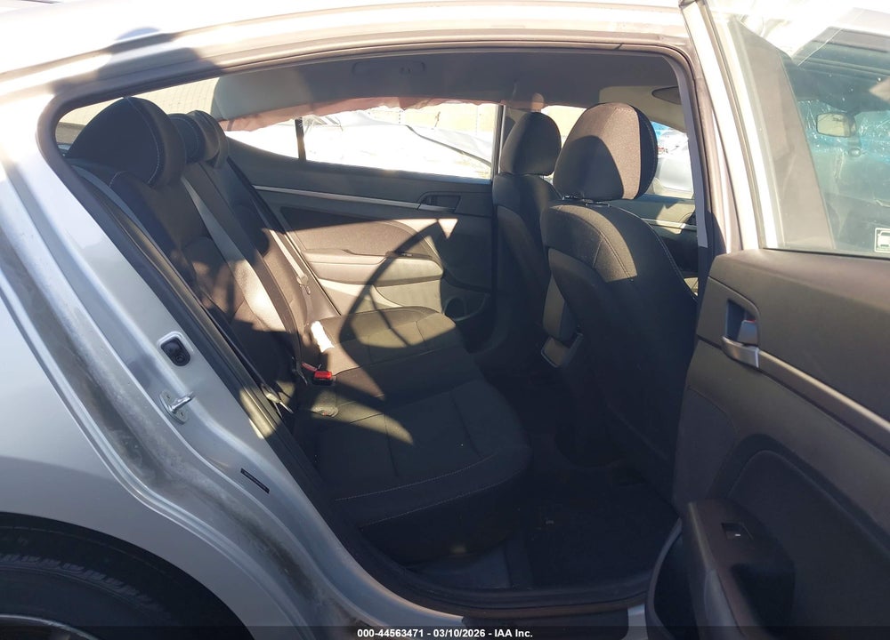 2018 HYUNDAI ELANTRA SEL VIN: 5NPD84LFXJH245779