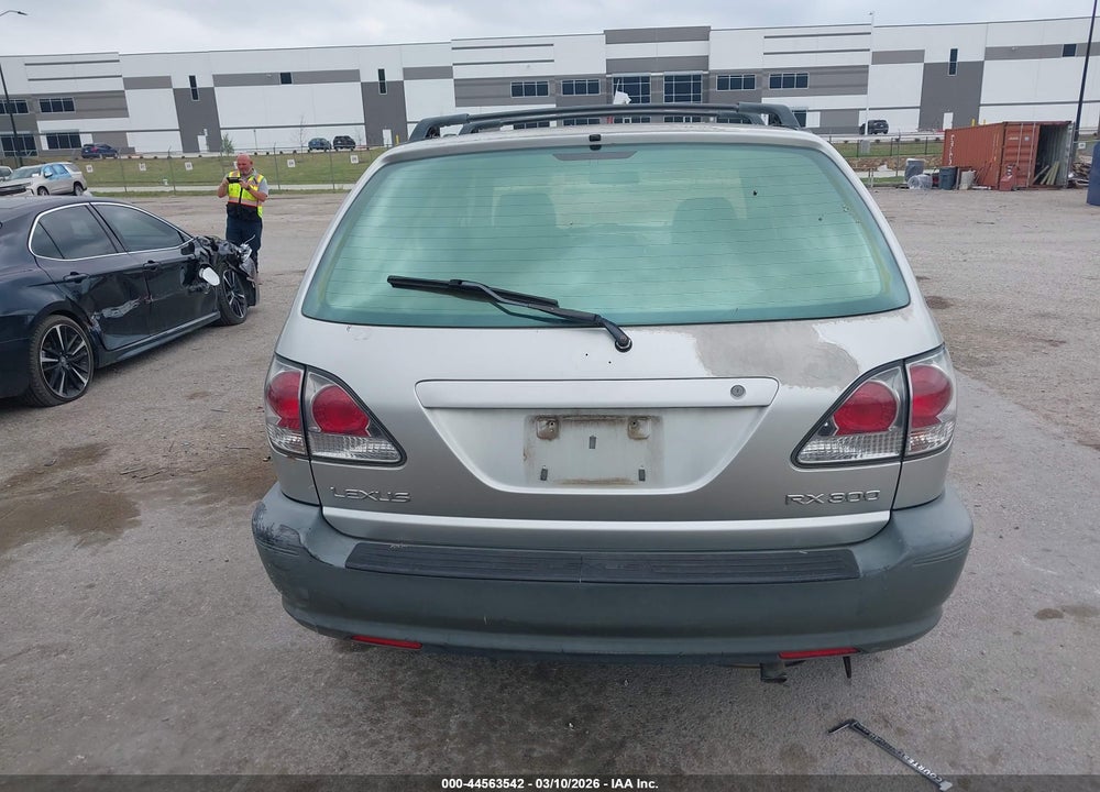 2002 LEXUS RX 300 VIN: JTJGF10U020124758