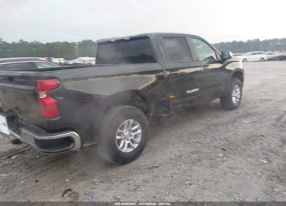 2022 CHEVROLET SILVERADO 1500 4WD  STANDARD BED LT VIN: 2GCUDDED8N1514215
