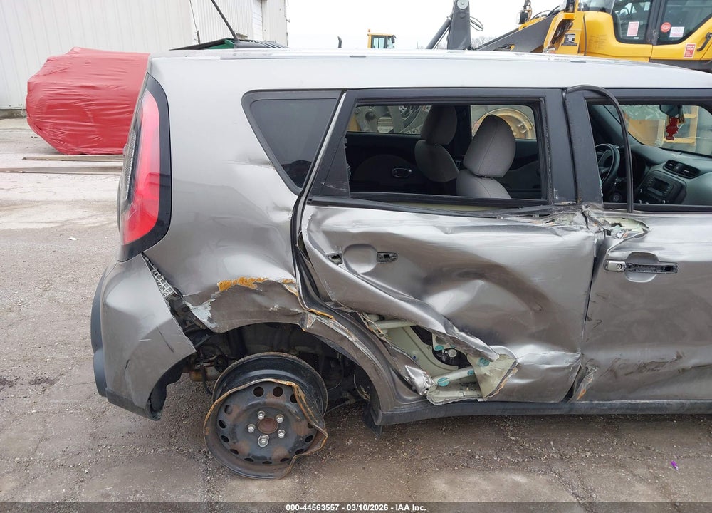 2015 KIA SOUL VIN: KNDJN2A2XF7194439