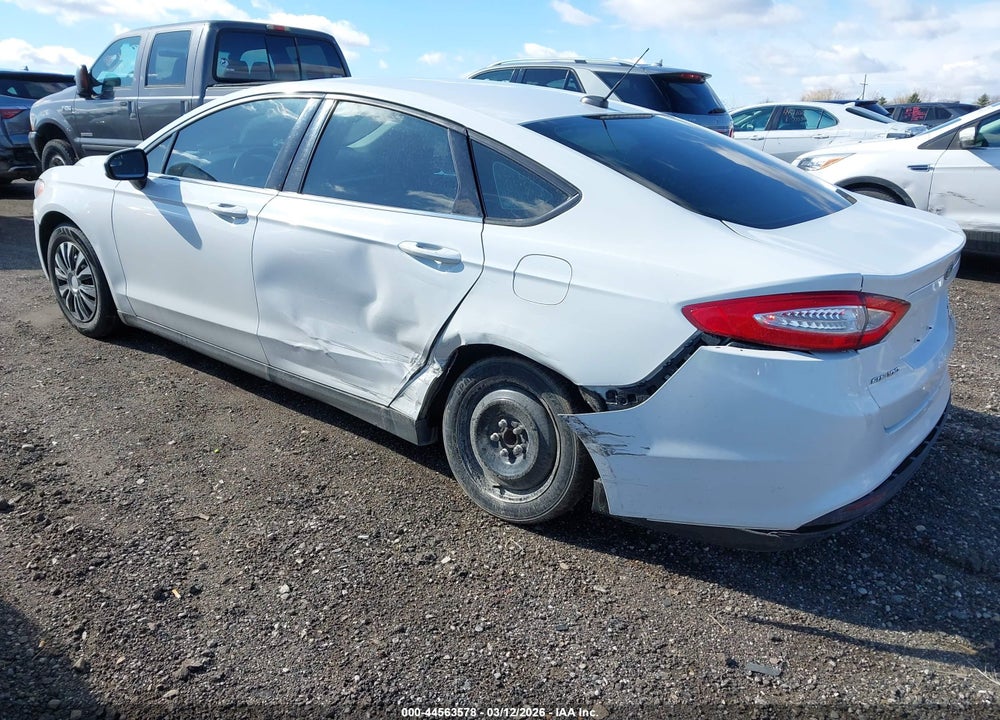 2013 FORD FUSION S VIN: 3FA6P0G75DR290093