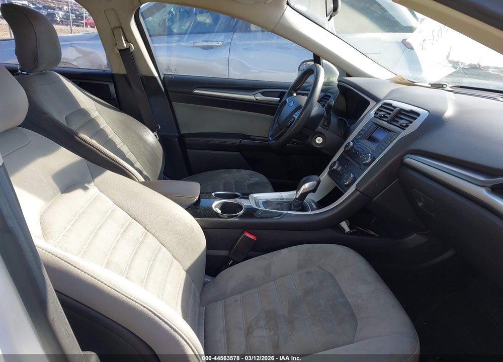 2013 FORD FUSION S VIN: 3FA6P0G75DR290093