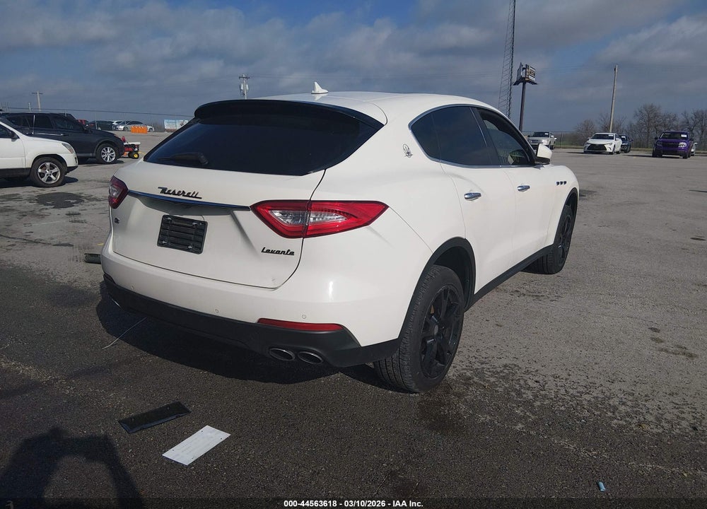 2018 MASERATI LEVANTE VIN: ZN661XUA0JX288306