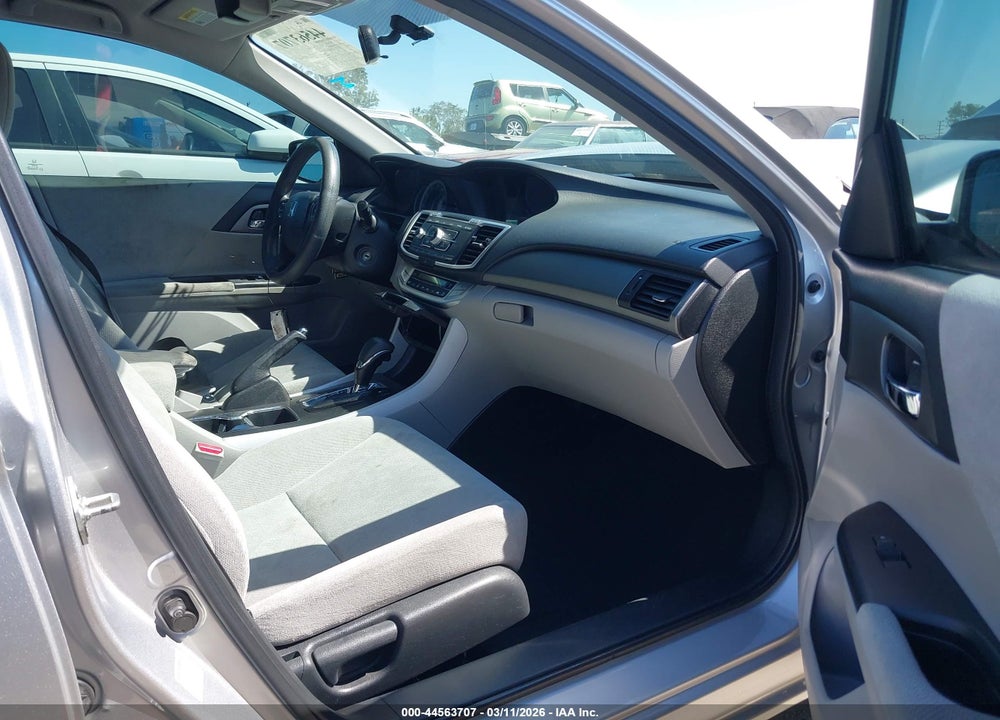 2013 HONDA ACCORD LX VIN: 1HGCR2F37DA186444