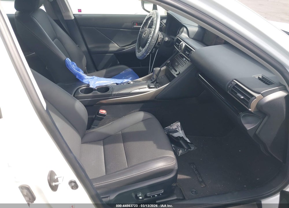 2017 LEXUS IS 200T VIN: JTHBA1D24H5052056