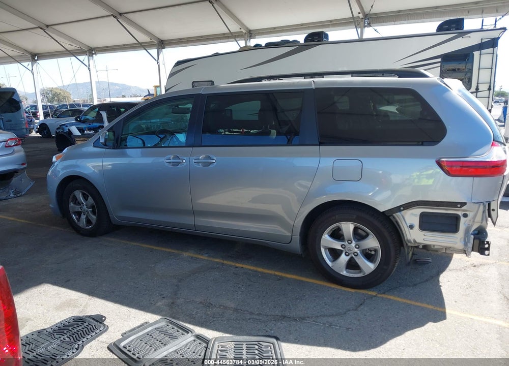 2016 TOYOTA SIENNA LE 8 PASSENGER VIN: 5TDKK3DC7GS730570