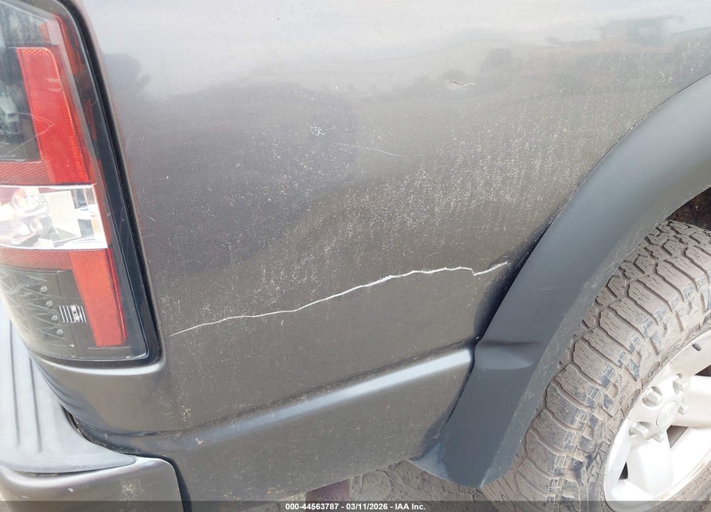 2002 DODGE RAM 1500 ST VIN: 3D7HU18N72G200889