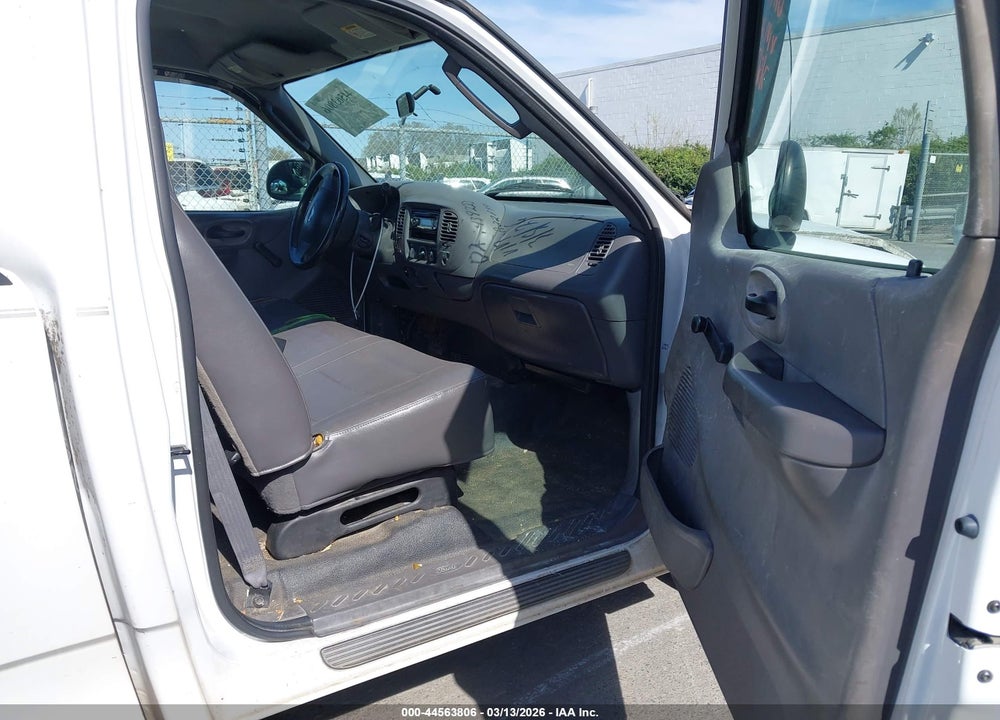 2004 FORD F-150 HERITAGE XL/XLT VIN: 2FTRF17274CA22899