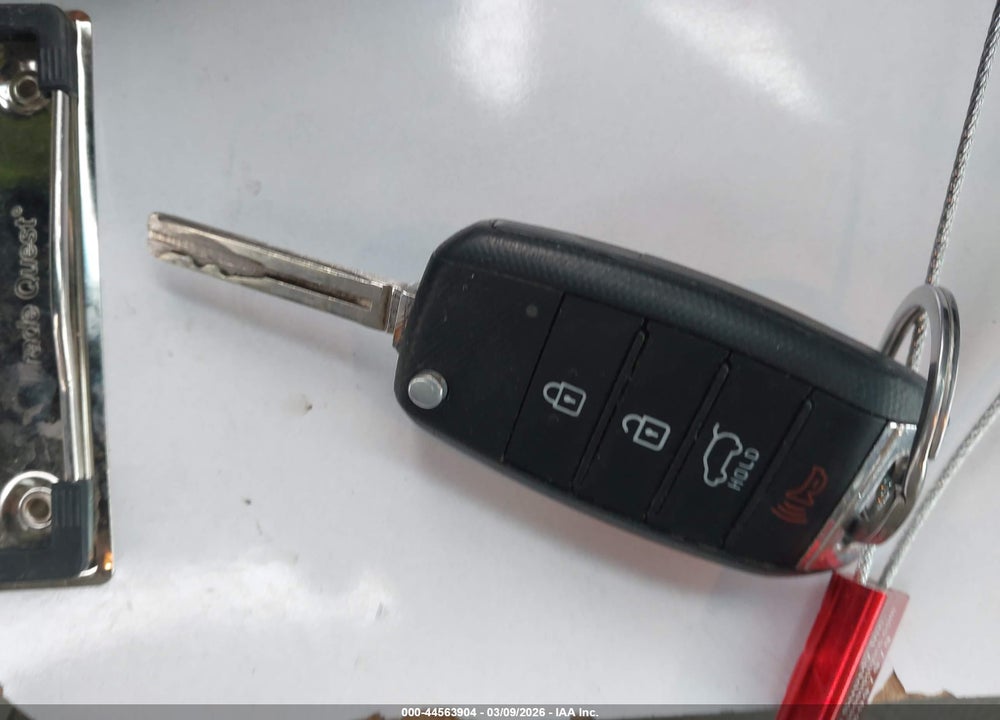 2019 KIA SPORTAGE LX VIN: KNDPMCAC7K7498737
