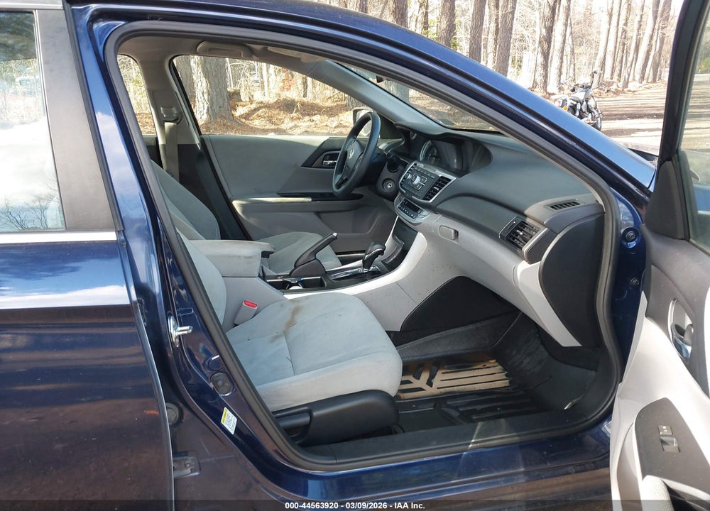 2013 HONDA ACCORD LX VIN: 1HGCR2F38DA142789