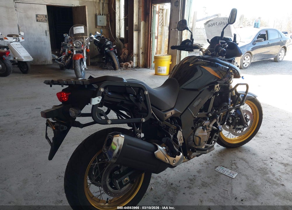 2025 SUZUKI DL650 VIN: JS1C733BXS7100330