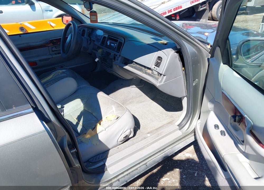 2000 MERCURY GRAND MARQUIS LS VIN: 2MEFM75W3YX622141