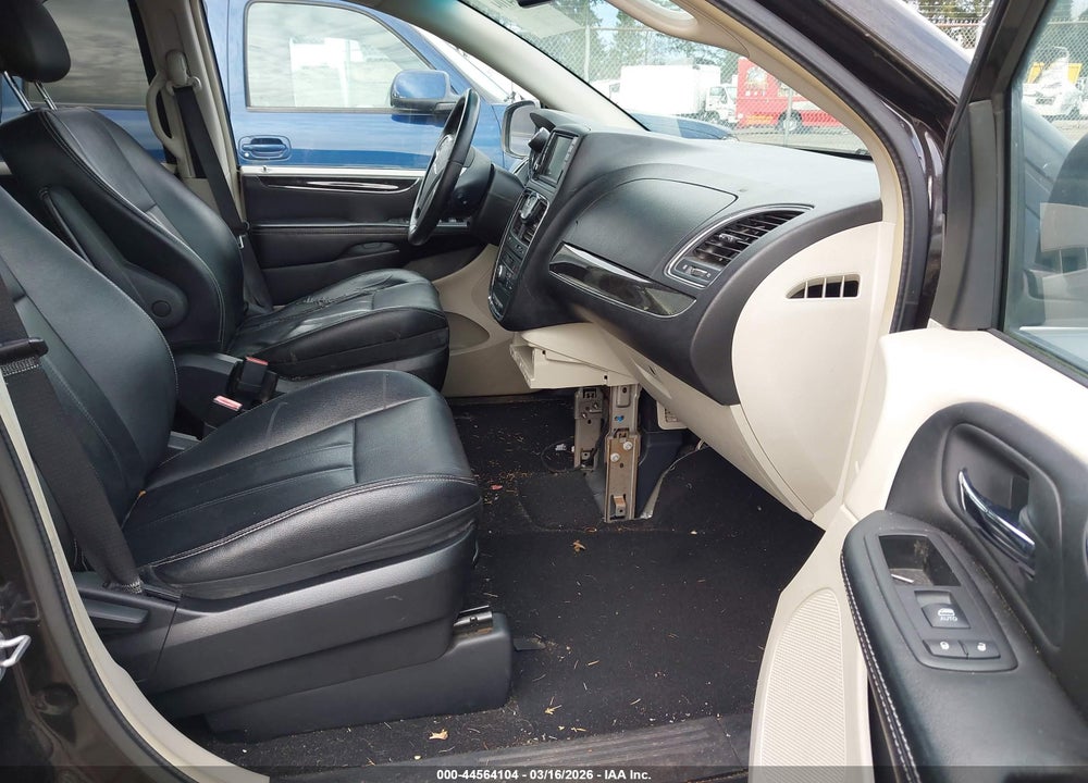 2014 CHRYSLER TOWN & COUNTRY TOURING VIN: 2C4RC1BGXER443090