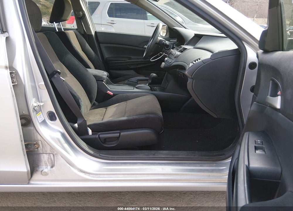 2008 HONDA ACCORD 2.4 LX-P VIN: JHMCP26408C006095