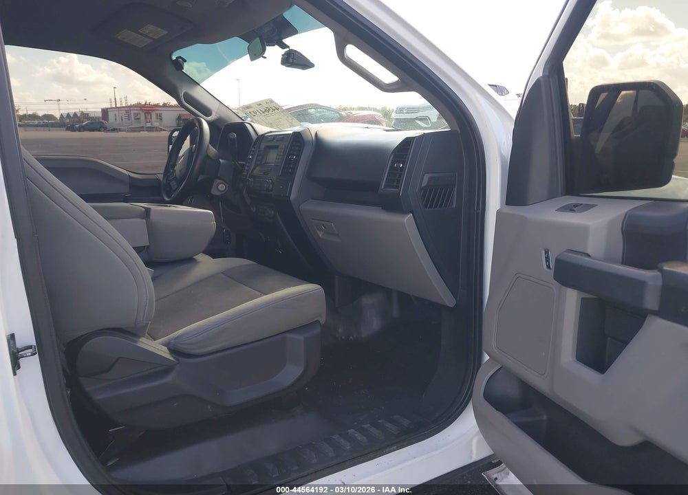 2016 FORD F-150 XL VIN: 1FTMF1C84GFA82720