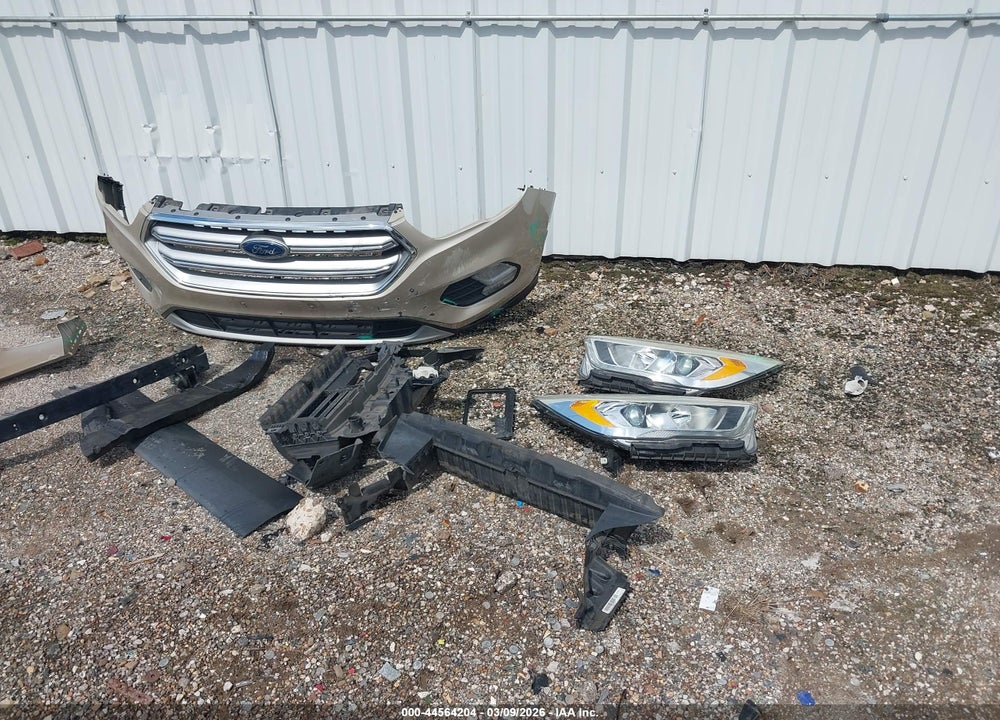 2017 FORD ESCAPE TITANIUM VIN: 1FMCU0JD8HUB59965