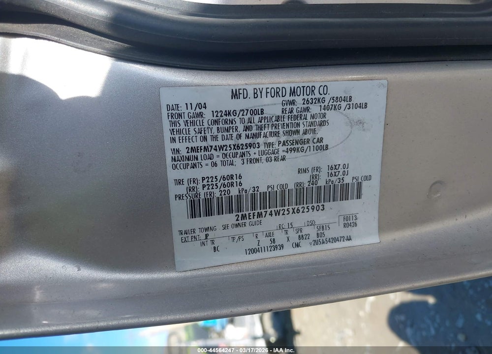 2005 MERCURY GRAND MARQUIS GS VIN: 2MEFM74W25X625903