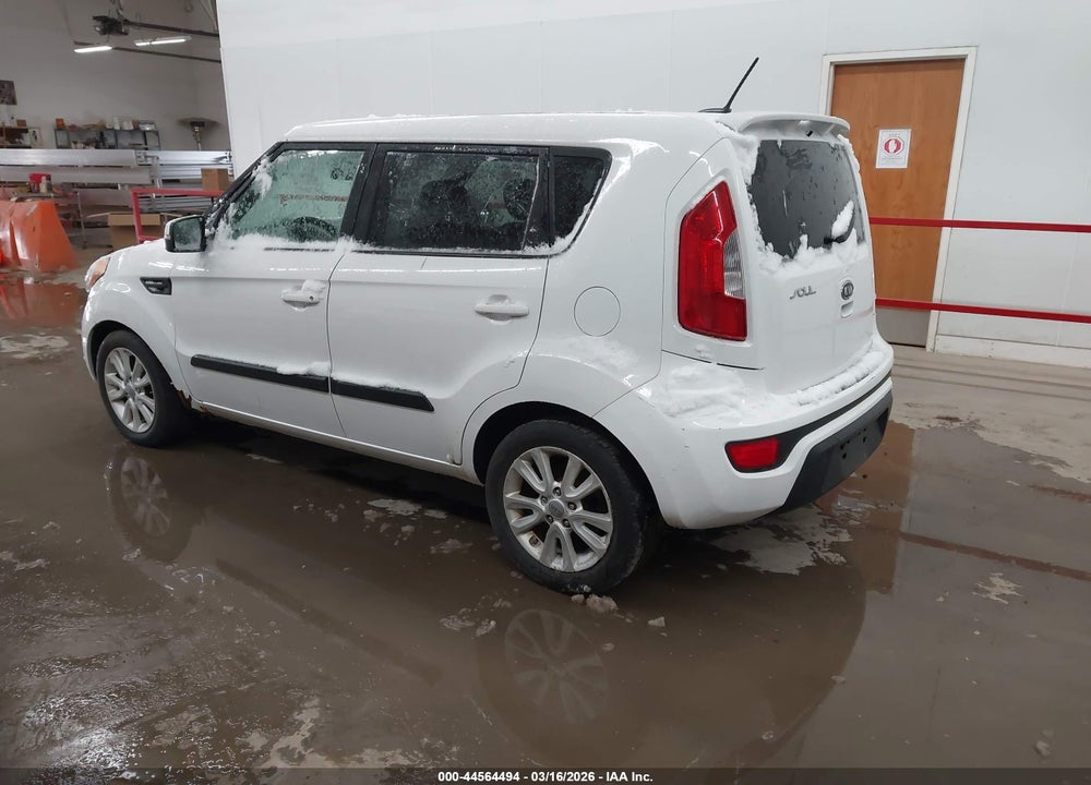 2012 KIA SOUL + VIN: KNDJT2A67C7404256