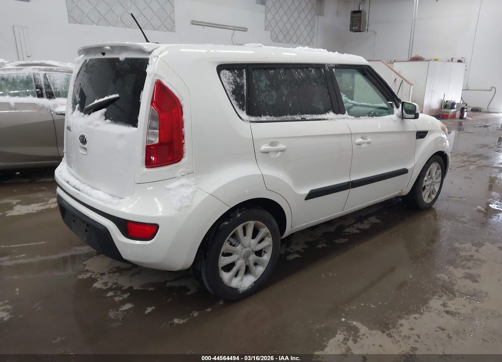 2012 KIA SOUL + VIN: KNDJT2A67C7404256