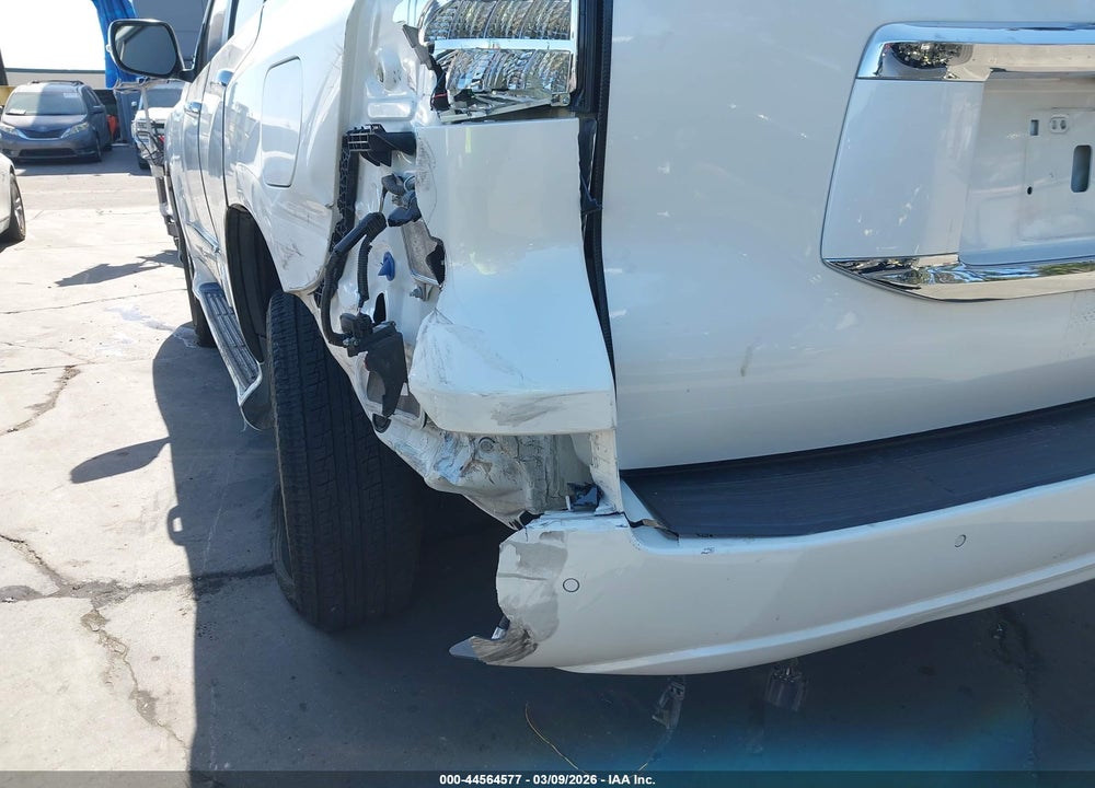 2019 LEXUS GX 460 PREMIUM VIN: JTJBM7FXXK5236474