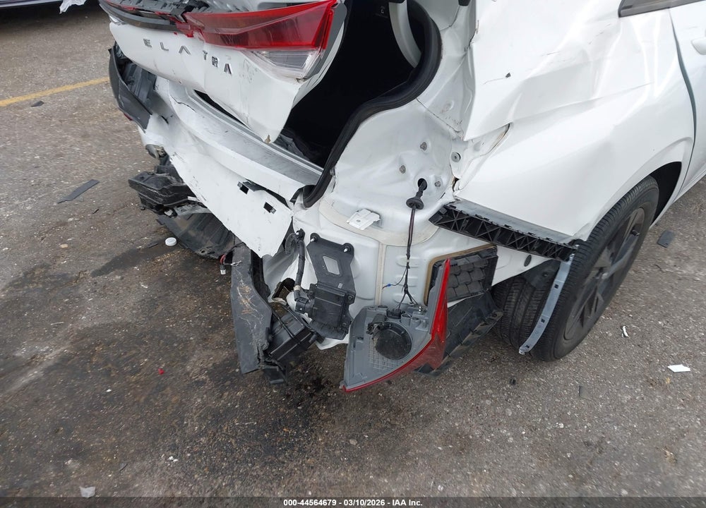 2022 HYUNDAI ELANTRA SEL VIN: 5NPLS4AG9NH071122