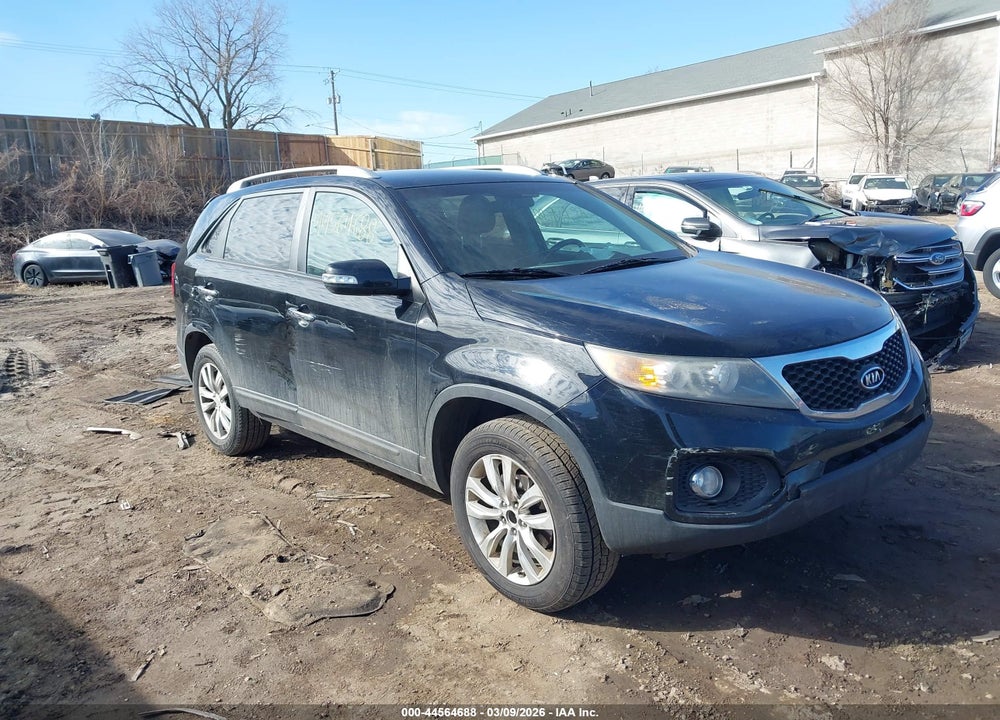 2011 KIA SORENTO EX V6 VIN: 5XYKU4A25BG061927