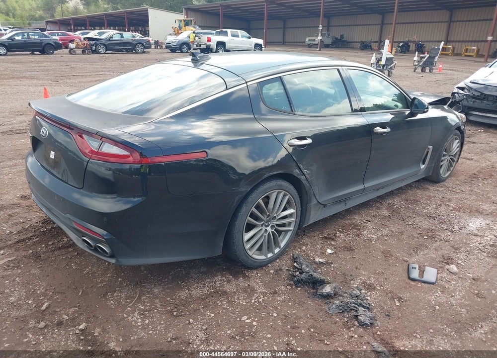 2018 KIA STINGER VIN: KNAE15LA8J6039368