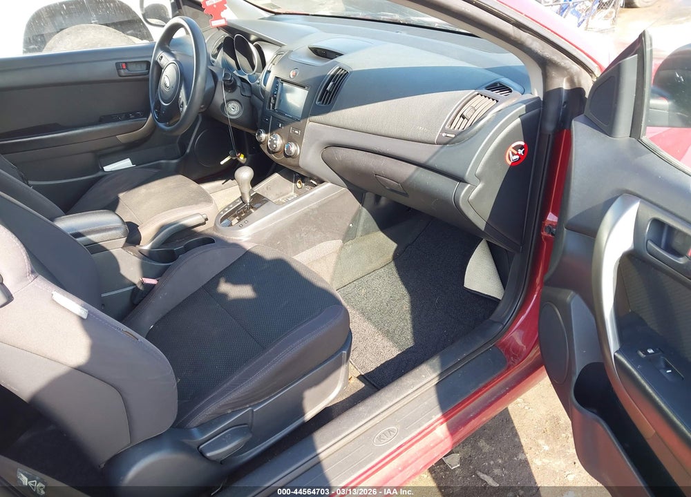 2010 KIA FORTE KOUP EX VIN: KNAFU6A28A5149954