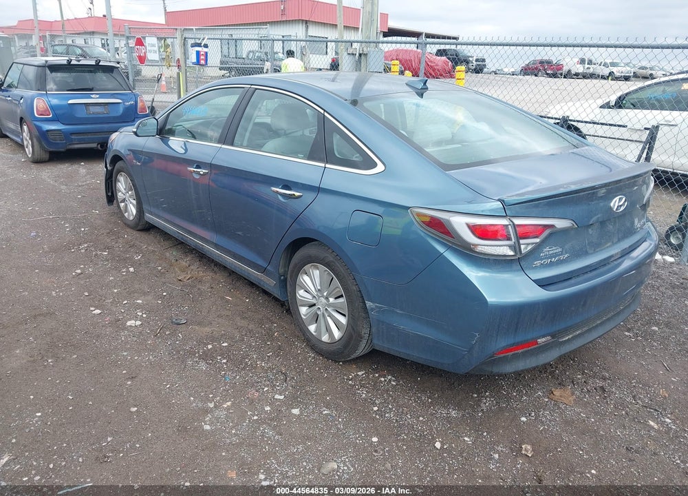 2016 HYUNDAI SONATA HYBRID SE VIN: KMHE24L15GA039534