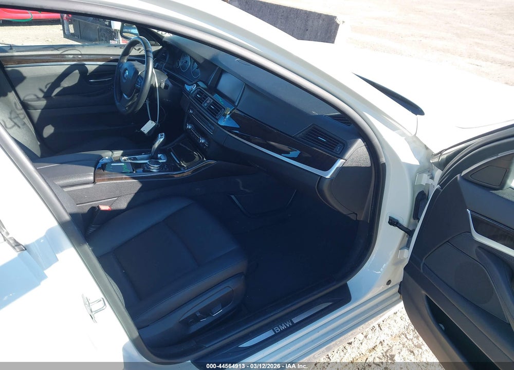 2015 BMW 528I VIN: WBA5A5C57FD524865
