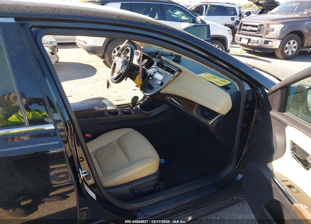2014 TOYOTA AVALON XLE VIN: 4T1BK1EB8EU128162