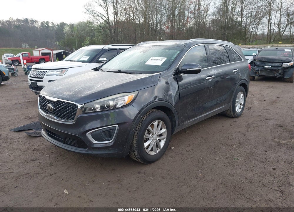 2017 KIA SORENTO 2.4L LX VIN: 5XYPG4A34HG221732