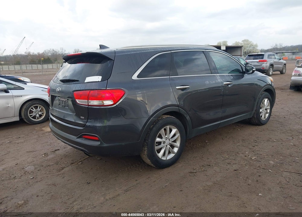 2017 KIA SORENTO 2.4L LX VIN: 5XYPG4A34HG221732