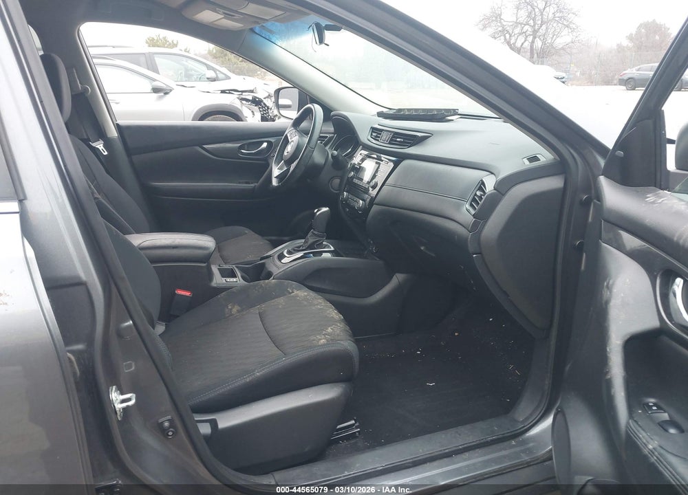 2017 NISSAN ROGUE SV VIN: 5N1AT2MV5HC893625