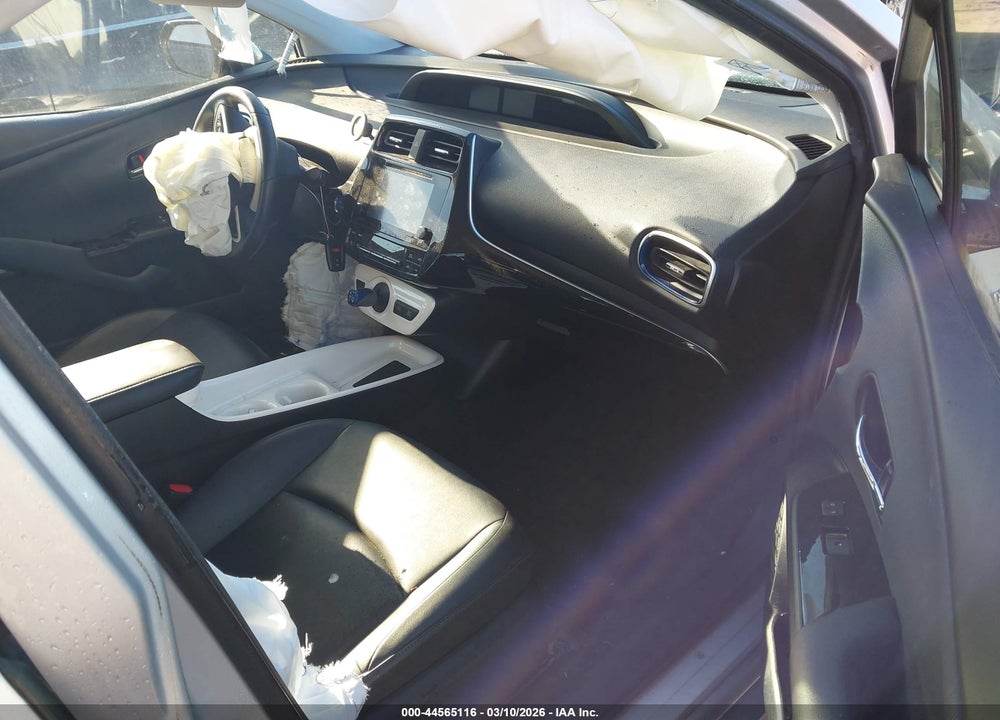2016 TOYOTA PRIUS THREE TOURING VIN: JTDKARFU2G3000823