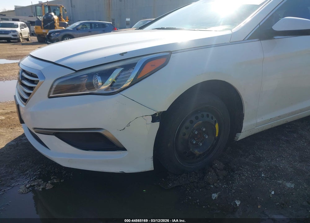 2016 HYUNDAI SONATA SE VIN: 5NPE24AF3GH300297