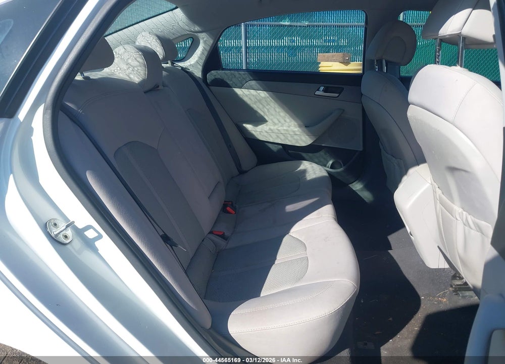 2016 HYUNDAI SONATA SE VIN: 5NPE24AF3GH300297