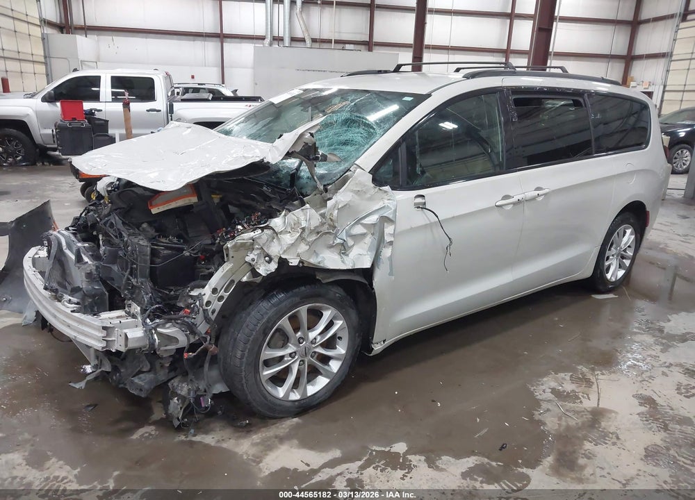 2020 CHRYSLER PACIFICA TOURING L PLUS VIN: 2C4RC1EGXLR200484