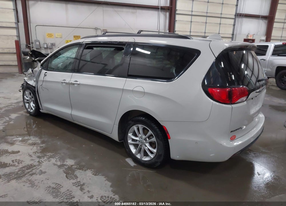 2020 CHRYSLER PACIFICA TOURING L PLUS VIN: 2C4RC1EGXLR200484
