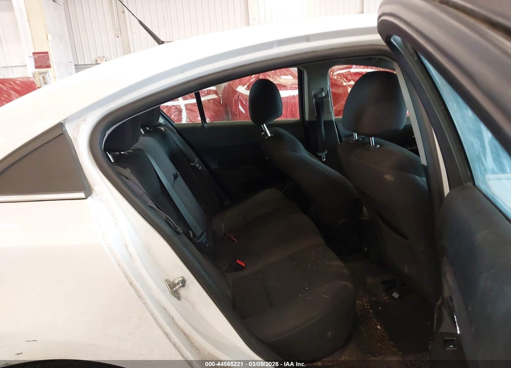 2014 CHEVROLET CRUZE 1LT AUTO VIN: 1G1PC5SB5E7231002