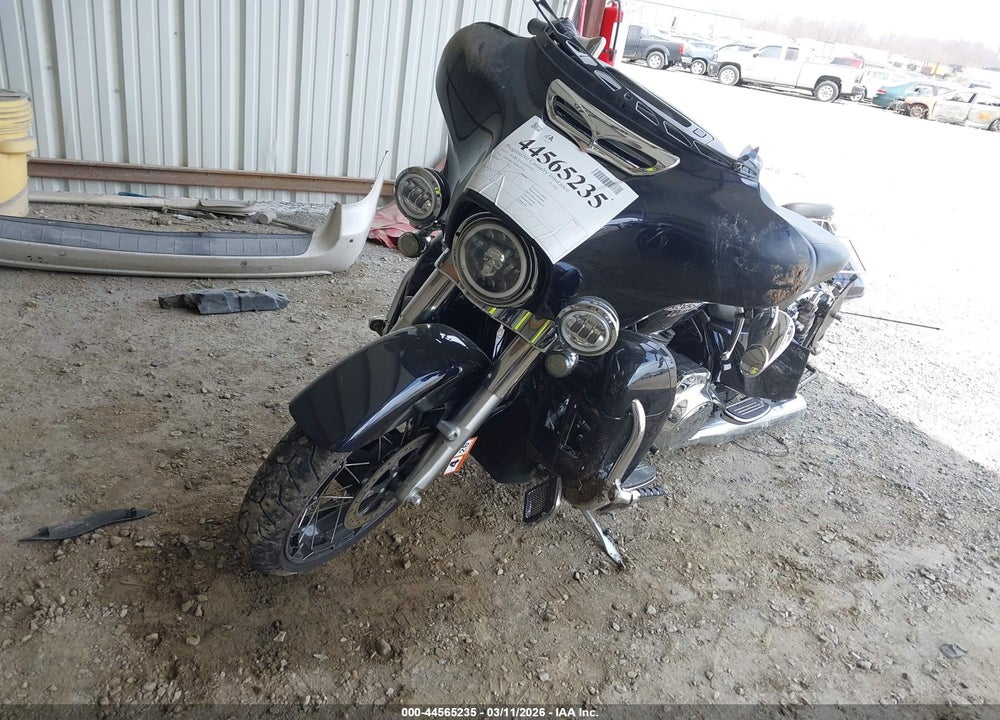 2019 HARLEY-DAVIDSON FLHX VIN: 1HD1KBC12KB659735