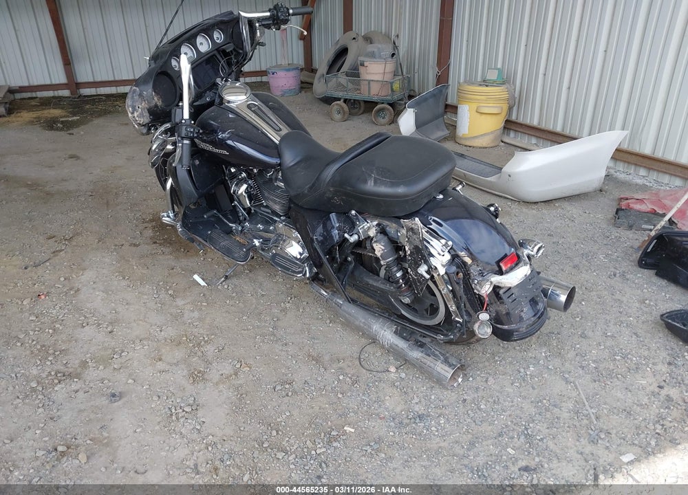 2019 HARLEY-DAVIDSON FLHX VIN: 1HD1KBC12KB659735