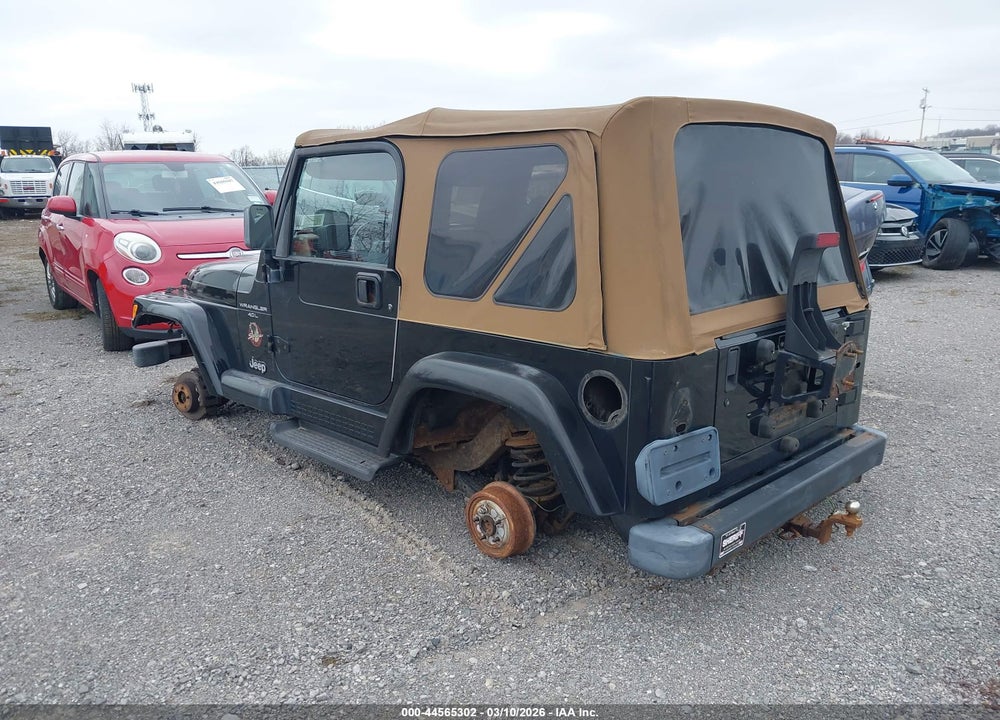 2000 JEEP WRANGLER SAHARA VIN: 1J4FA59S4YP704983