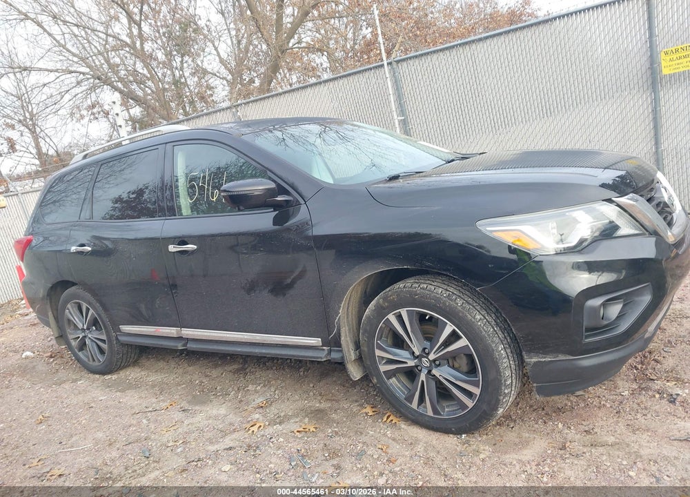2017 NISSAN PATHFINDER PLATINUM VIN: 5N1DR2MMXHC678888